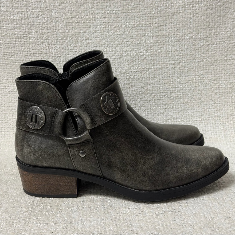 FRYE AND CO. Helia Stacked Heel Charcoal Ankle Boots Sz 9